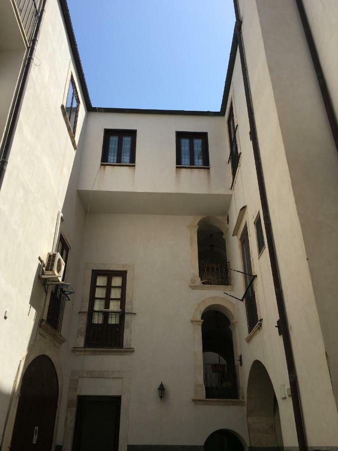 Maniace 57, Ortigia Historic Center, 200 Mt From The Beach Syracuse Buitenkant foto